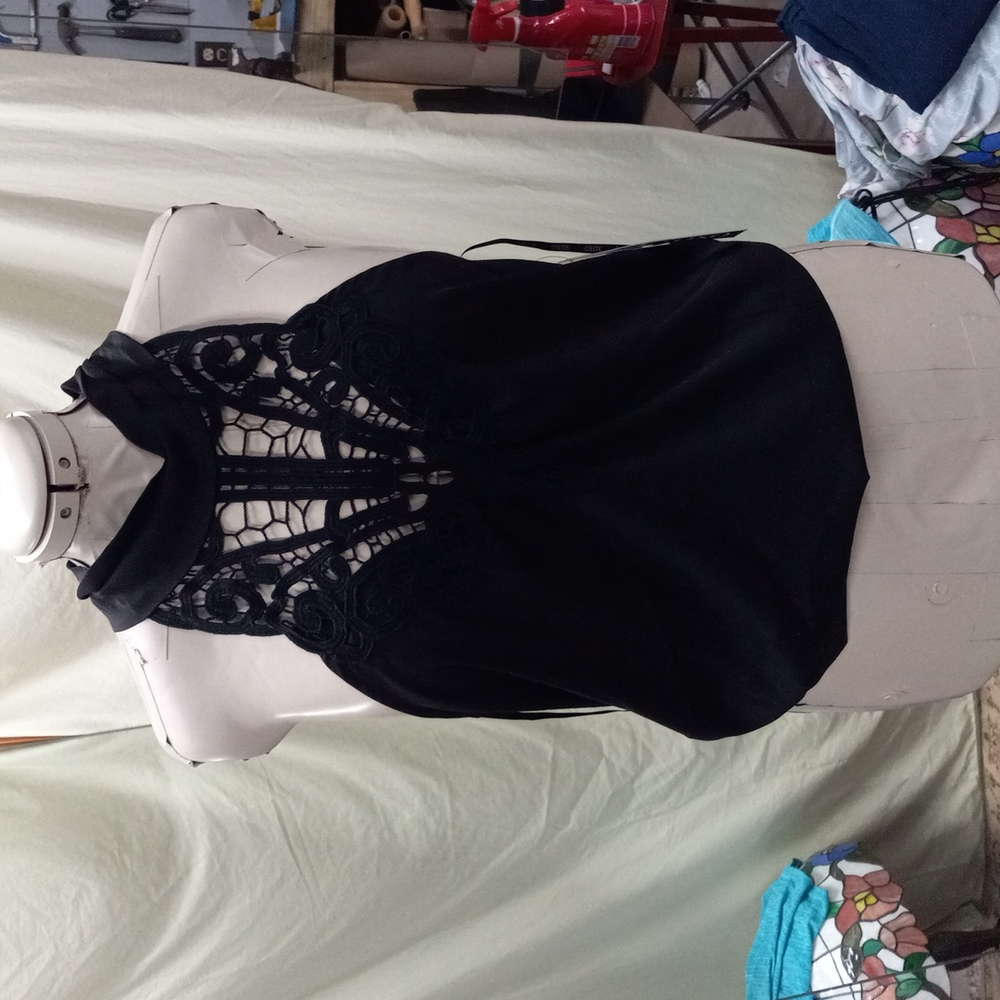 XOXO CHIC BOLD BLACK SLEEVELESS BLOUSE, GREAT LACE DETAIL, LARGE